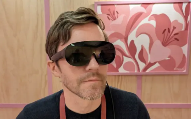 Meta VR Glasses: первые впечатления от лёгкой MR-гарнитуры с выносным модулем